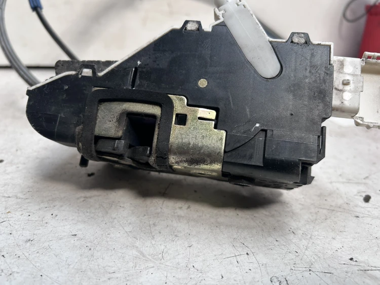 2a2cab1f3796f6948eb37cc1652de281.jpg