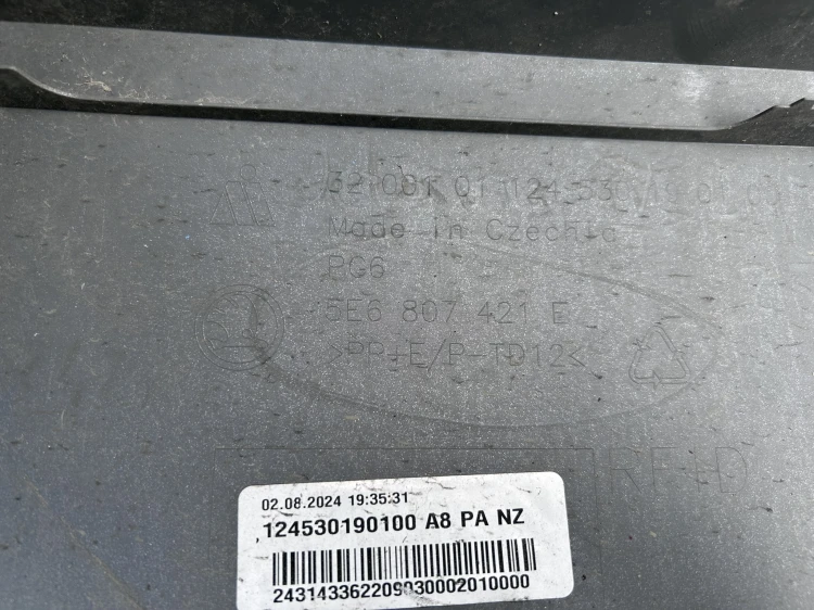 e877f171a62e6ec441391e4b856bb242.jpg