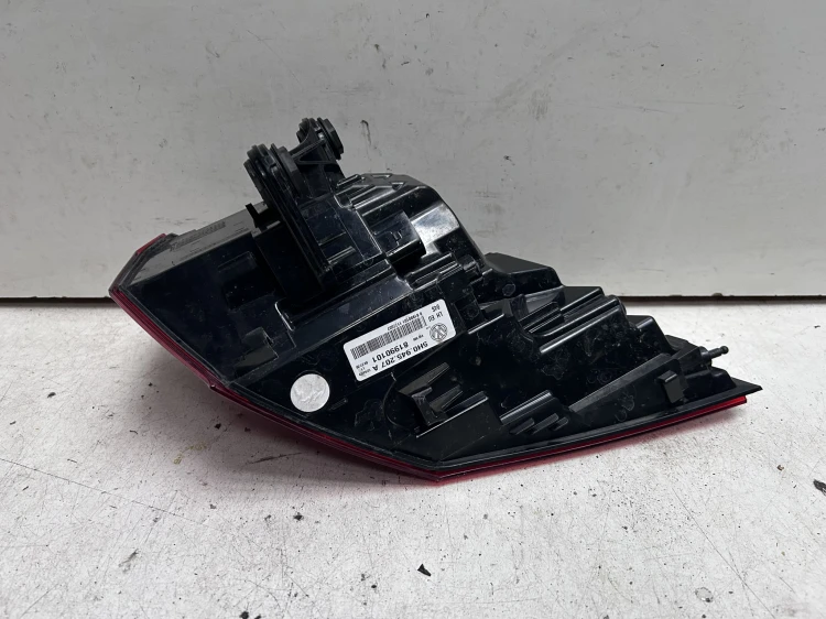 cae4cc7064e61f071f86f687386fe202.jpg